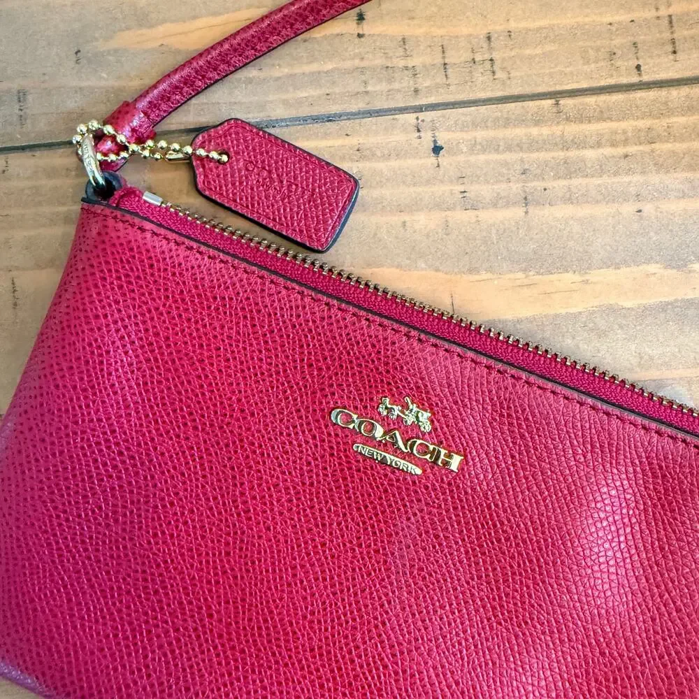 Coach Corner Zip Wristlet Red Pebbled Leather Gold Hardware Small Wallet